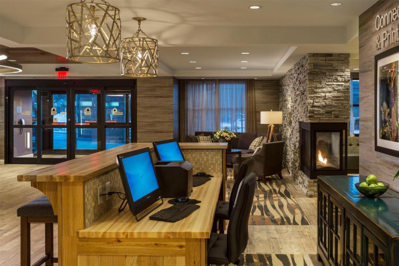Fairfield By Marriott Waterbury Stowe Hotel Bagian luar foto
