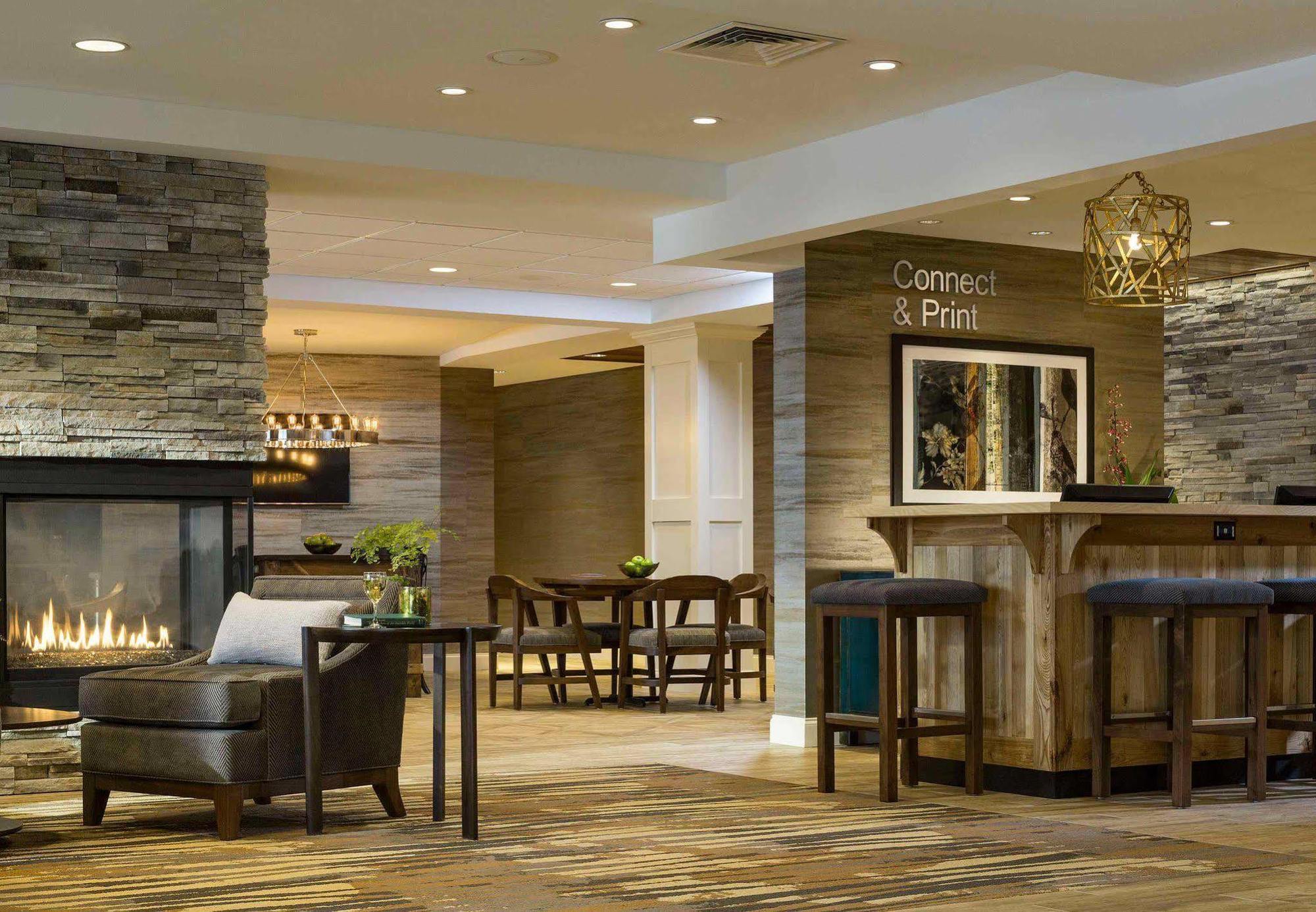 Fairfield By Marriott Waterbury Stowe Hotel Bagian luar foto