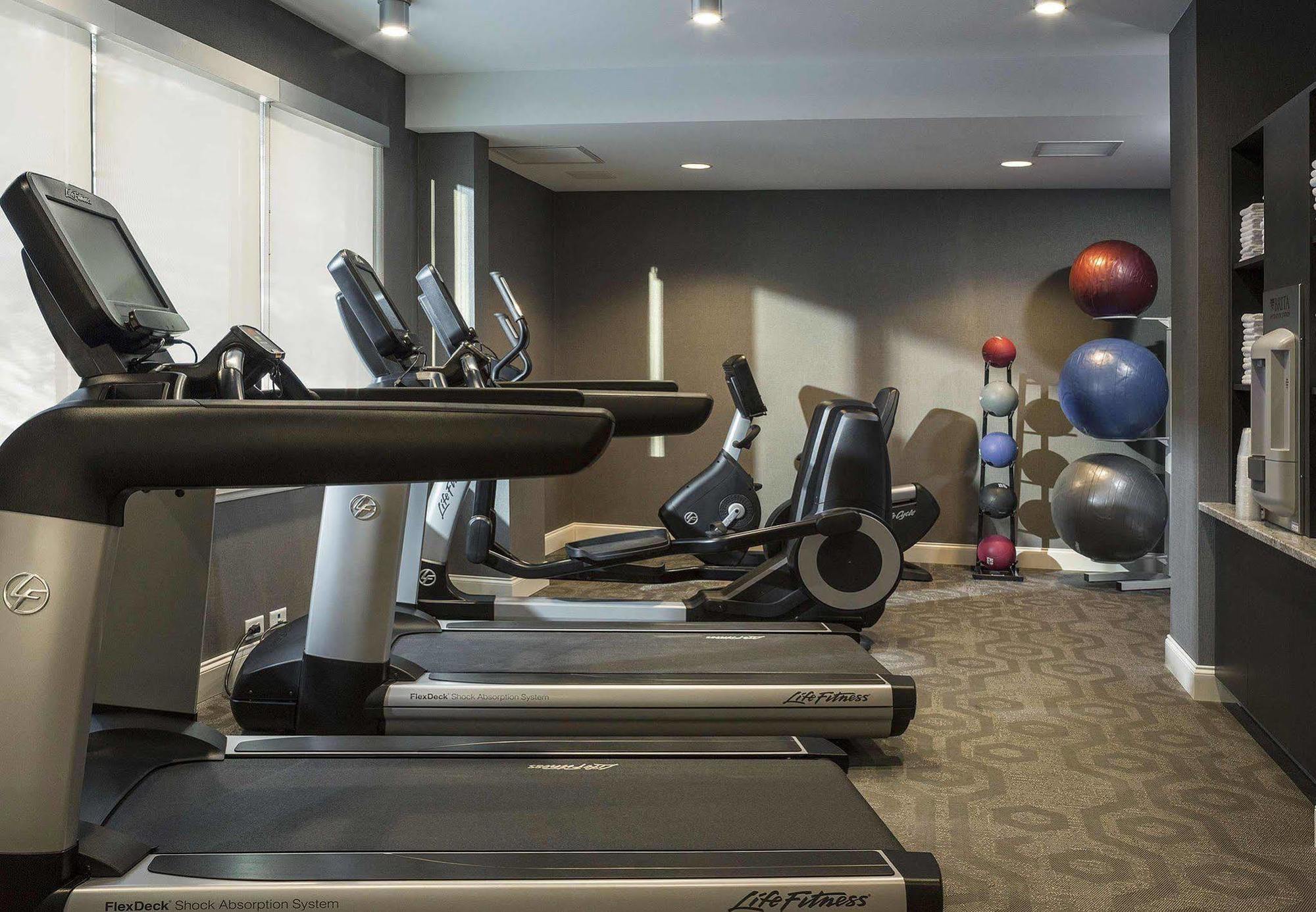 Fairfield By Marriott Waterbury Stowe Hotel Bagian luar foto